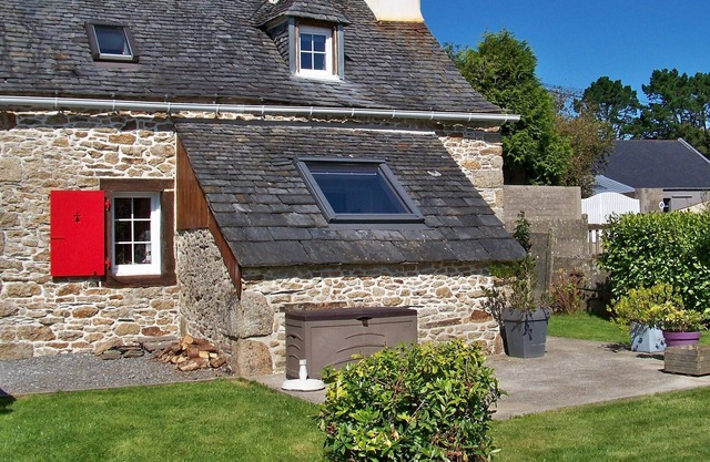 Authentic Breton penty in the heart of the Monts d'Arrée