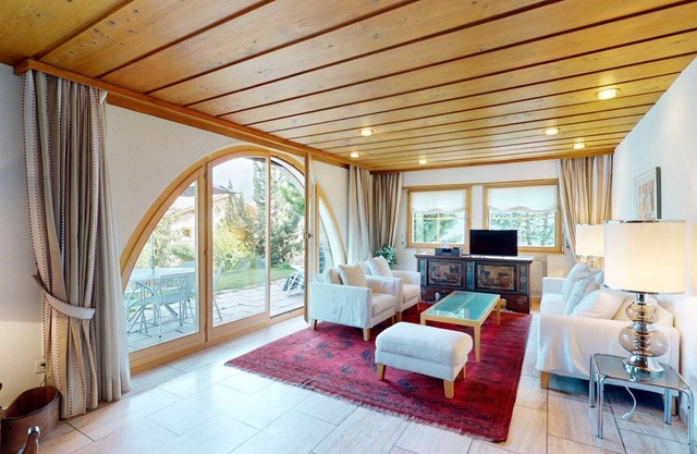 Authentic semi-detached holiday home in a quiet location on the outskirts of Cel