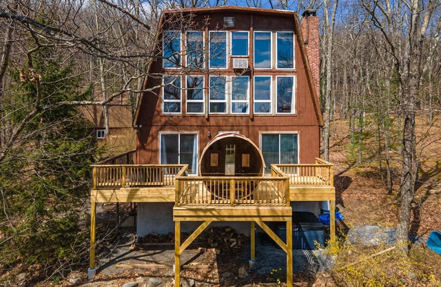Autumn Heights | Pool | Hot Tub | Game Room | Saun