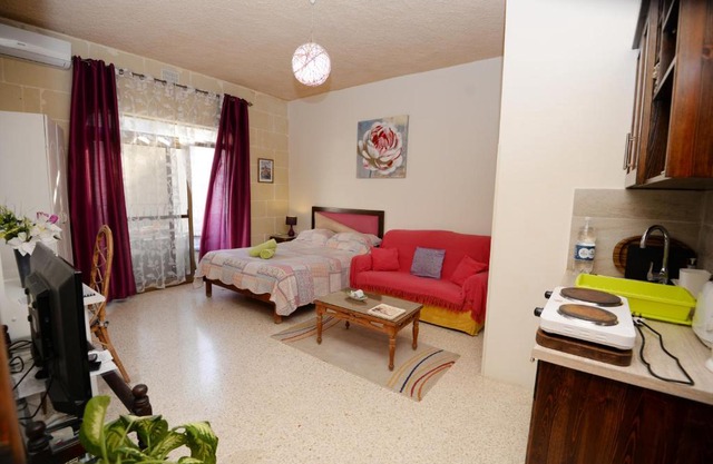 Avalon seaside studios - Gozo Bellevue Homes