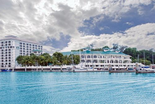 Avillion Admiral Cove 