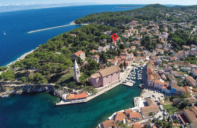 Awesome apartment in Veli Losinj