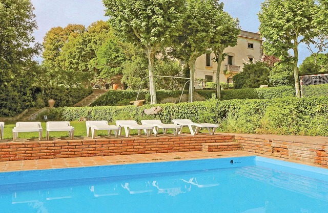 Awesome home in Vilanova del Vallès