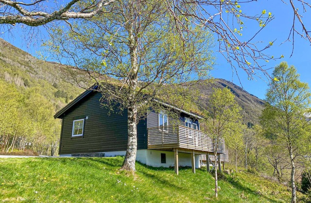 Awesome home in ørsta