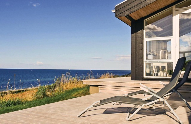 Awesome home in Allingåbro with sauna