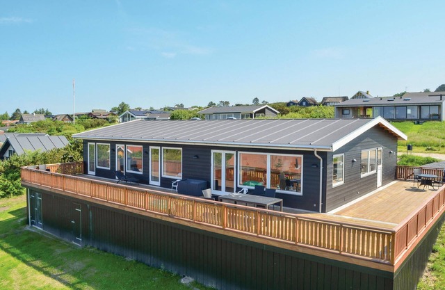 Awesome home in Knebel with WiFi