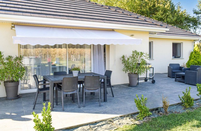 Awesome home in Rivehaute with WiFi