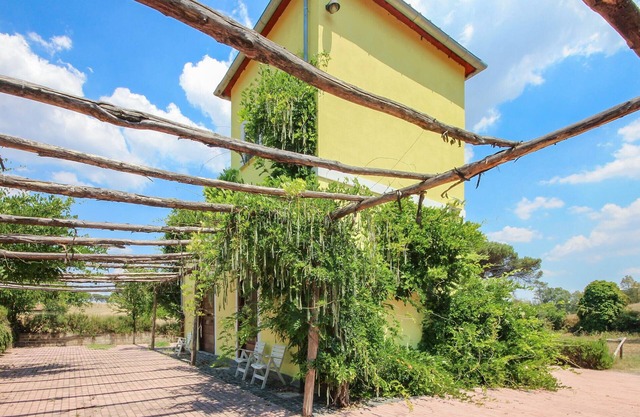 Awesome home in Roma with WiFi
