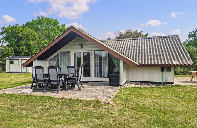 Awesome home in Rudkøbing with kitchen