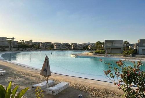 azha main lagoon view