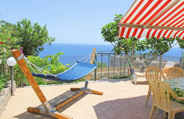 Azzurra villa with independent sea view pool