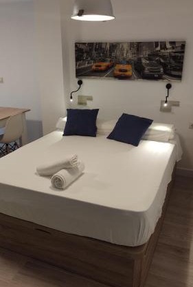 B2, Estudio independiente junto Aeropuerto Valencia