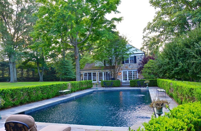 Back Country Estate w/Pool, Sleeps 8 - Fully loaded, Pet Friendly Greenwich CT