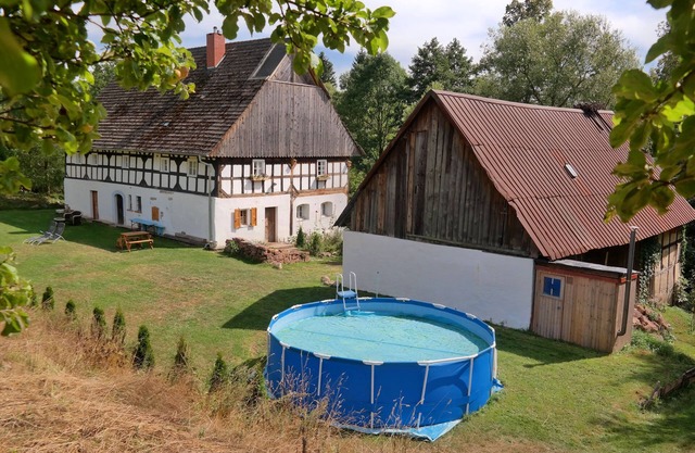 Baker's cottage 200-yr old Farmhouse close to Jelenia Góra sleeps up to 8 +2kids