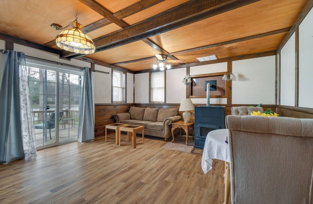 Baldwinsville Apartment w/Seneca River Access!