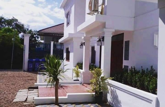 Ban Saylomleng Residence