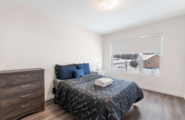 Bass Oasis 2 – Cozy, Pet-Friendly Getaway Near Beach, Ski Resort, Spa & More!