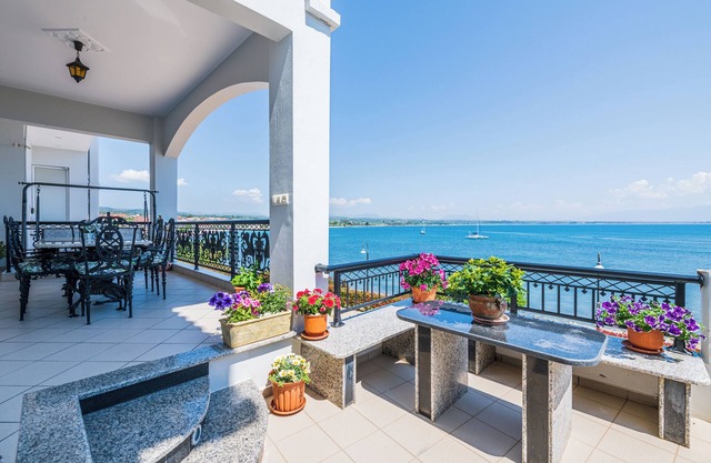 Bay View House with amazing view