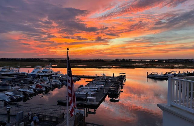 Bayfront Condo in Avalon, NJ! Pet friendly & Breathtaking Sunsets!