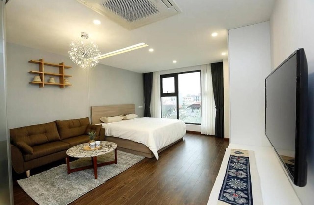 Bayhomes D' Le Roi Soleil Apartment