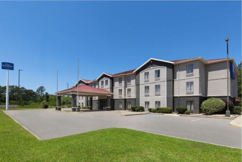 Baymont by Wyndham Moss Point