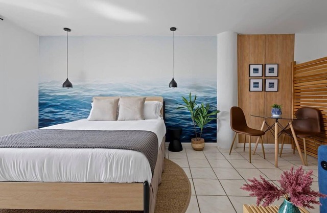 Bayshore Bliss, Cozy with Water Views of Miami Bay