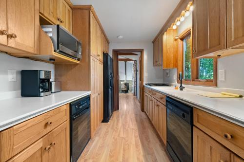 Bayview Bliss Bungalow by Simple Life Rentals