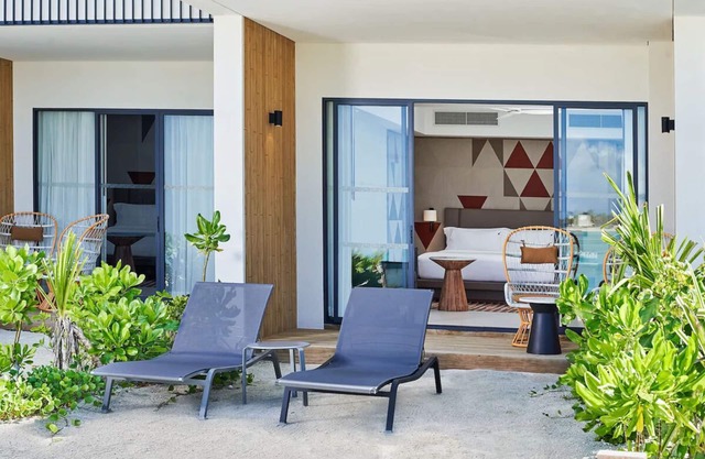 Beach Access Studio with Terrace & Island Vibes