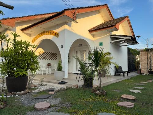 Beach Cottage Homestay Kemaman - Berado D Pampass