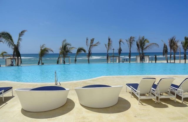 Beach-Front Apartment With Amazing View