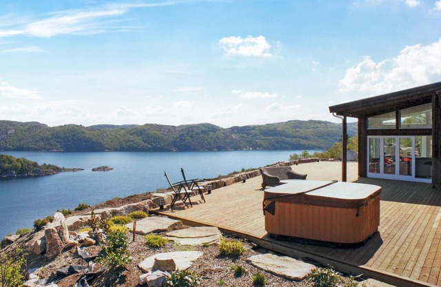 Beach front home in Lyngdal with WiFi