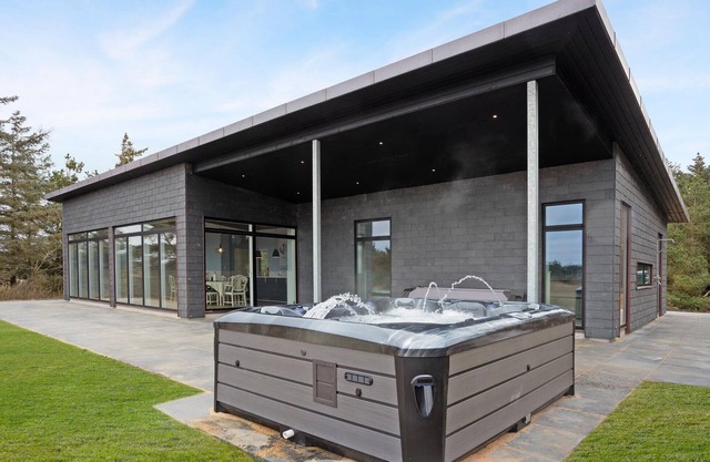 Beach front home in Thyholm with sauna