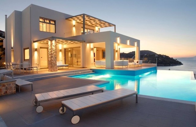 Beach Front Villa With Large Private Sea Water pool & Amazing Sea View!