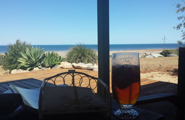 Beach House @ James Well - Amazing Water Front Views - Very Relaxing ☀️