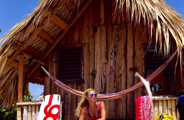 Beach Mansion 3 meters from the ocean, Kite School and Camp