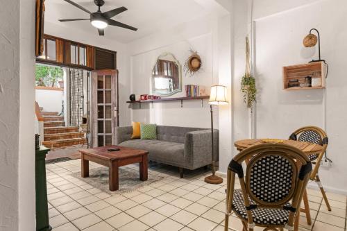 Beach Pad w Patio, walk to everything! GEN AC - 20 Down