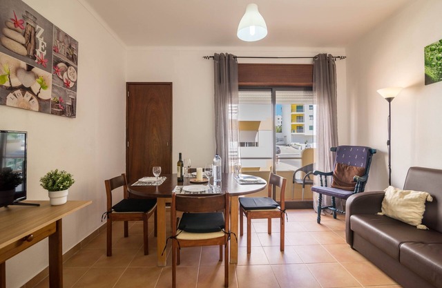 "Beach Residence 11" with Balcony, Barbecue, Wi-Fi & Cable TV; Parking Available