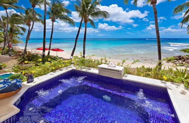 Beachfront 1-Bed with Plunge Pool - Reeds House 10