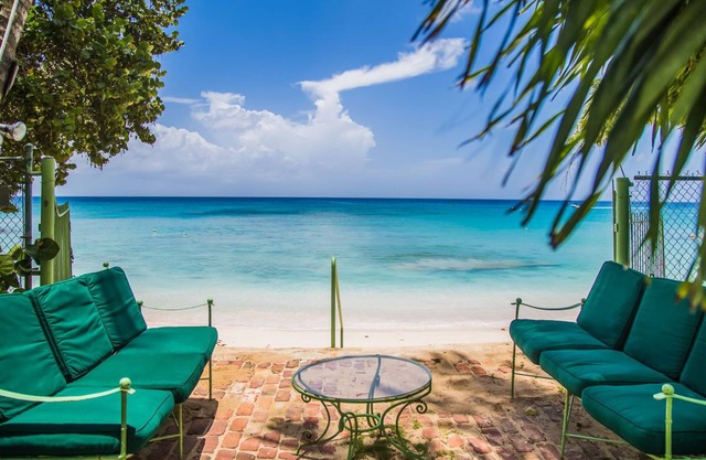 Beachfront 6 bedroom villa at Barbados West coast