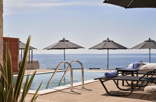 Beachfront Alassa Villas w/Private Pools Complex