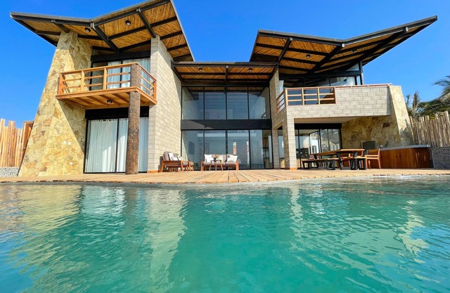 Beachfront Casa Diem Eco-luxury Vichayito
