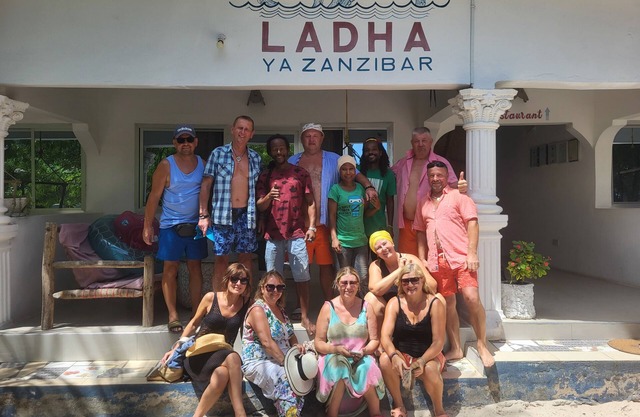 Beachfront Villa, 3 Bedrooms, Private Bathrooms, Breakfast Included, Jambiani