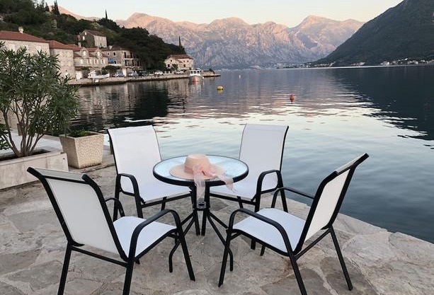 Beachfront Villa Perast