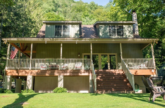 Bear Bottom Lodge