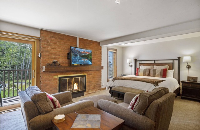 Bear Claw 100 On Mountain Studio With Ski-In/Ski-Out Access!