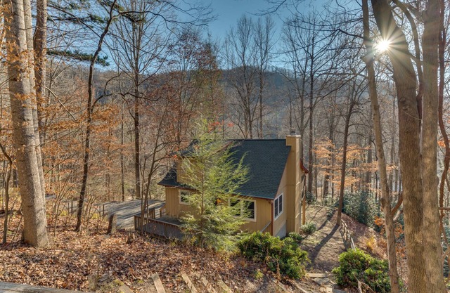Bear Creek Cabin | Private Mountain Cabin Outside Tryon