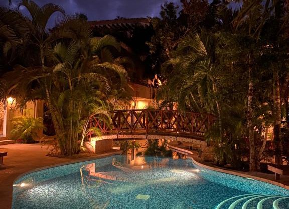 Beatiful aparment, with pool, excellent location in tulum
