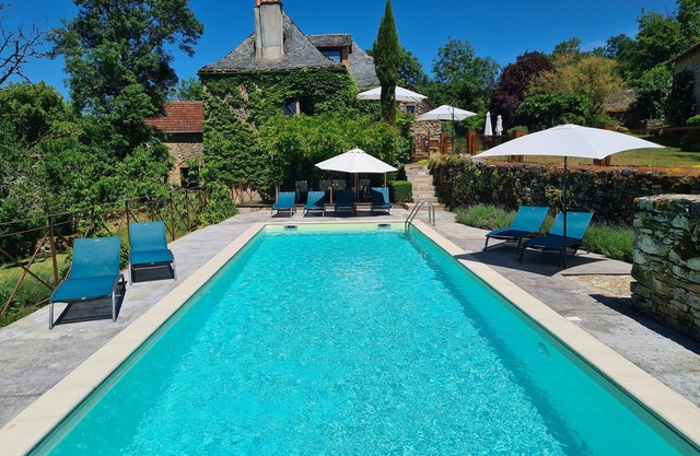 Beautiful 18th century stone farmhouse with pool at the Mas d'Arjac, Aveyron
