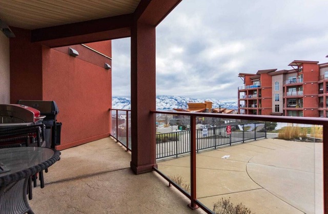 Beautiful 1B/1B Condo in an Amenity Rich Resort