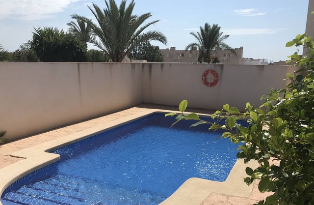Beautiful 2 bed ground floor apartment Palomares